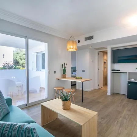 Hotel Marsenses Ferrera Blanca Family